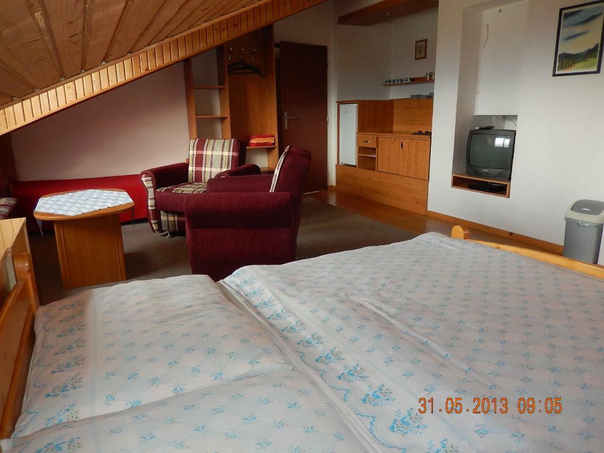 Vila Mirka Poprad Luaran gambar