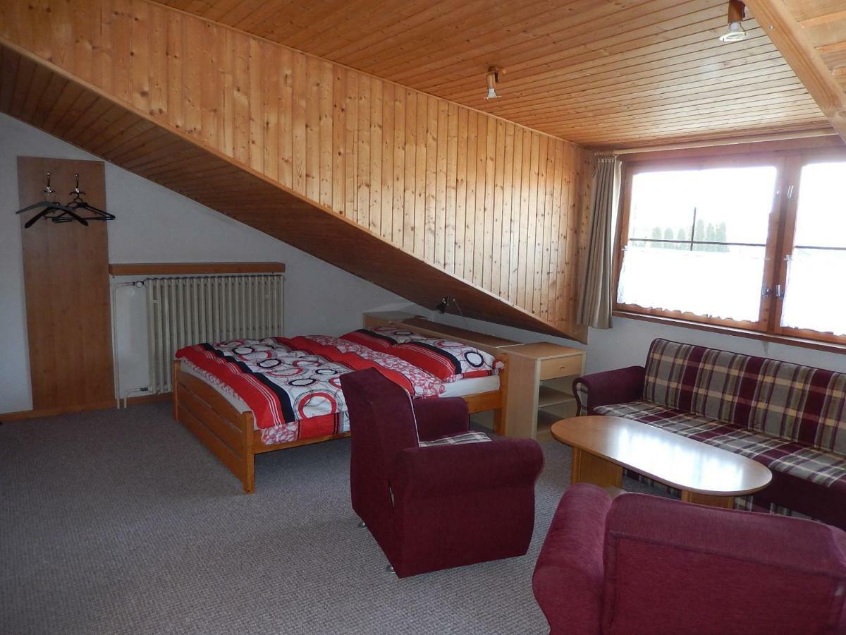 Vila Mirka Poprad Luaran gambar